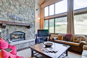 Highlands Slopeside