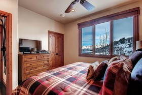 Highlands Slopeside