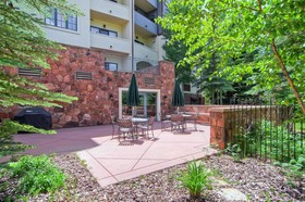 Oxford Court at Beaver Creek