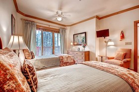 Oxford Court at Beaver Creek