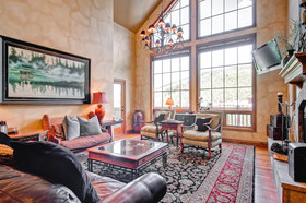 Oxford Court by Beaver Creek Mountain Lodging