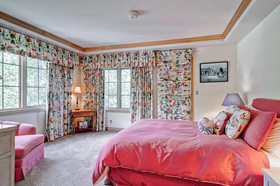 Oxford Court by Beaver Creek Mountain Lodging