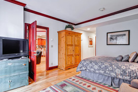 Oxford Court by Beaver Creek Mountain Lodging