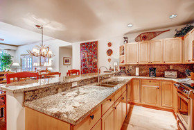 Oxford Court by Beaver Creek Mountain Lodging