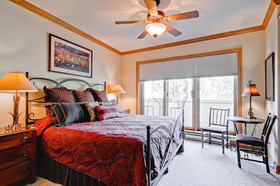 Oxford Court by Beaver Creek Mountain Lodging