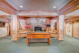 Oxford Court by Beaver Creek Mountain Lodging