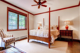 Oxford Court by Beaver Creek Mountain Lodging