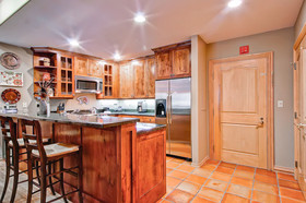 Oxford Court by Beaver Creek Mountain Lodging