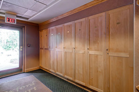 Oxford Court by Beaver Creek Mountain Lodging