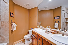 Oxford Court by Beaver Creek Mountain Lodging