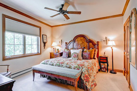 Oxford Court by Beaver Creek Mountain Lodging