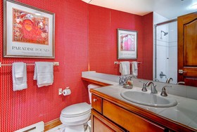 Oxford Court by Beaver Creek Mountain Lodging