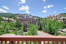 Oxford Court by Beaver Creek Mountain Lodging