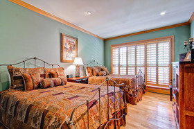Oxford Court by Beaver Creek Mountain Lodging