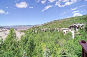 Oxford Court by Beaver Creek Mountain Lodging