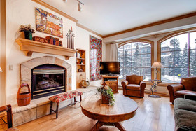 Oxford Court by Beaver Creek Mountain Lodging