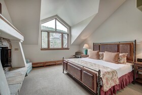 The Pines Lodge