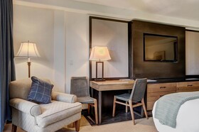 The Pines Lodge