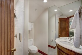 The Pines Lodge
