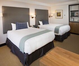 The Pines Lodge