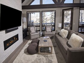 The Pines Lodge