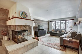 The Pines Lodge