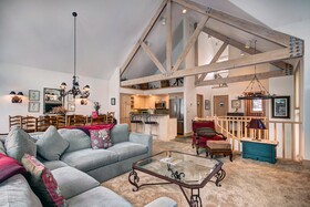 The Pines Lodge