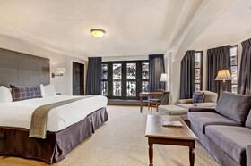The Pines Lodge