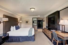 The Pines Lodge