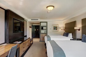 The Pines Lodge