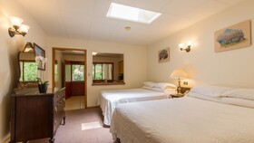 Boulder Adventure Lodge