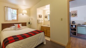 Boulder Adventure Lodge