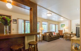 Boulder Adventure Lodge