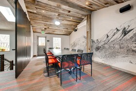 Boulder Adventure Lodge