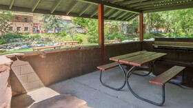 Boulder Adventure Lodge