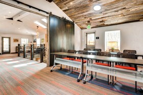Boulder Adventure Lodge