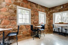 Boulder Adventure Lodge