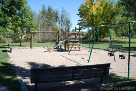 Boulder Twin Lakes Inn
