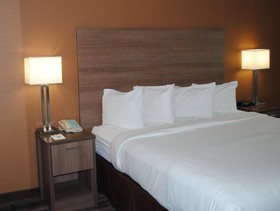 Boulder University Inn