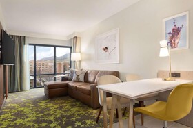 Embassy Suites By Hilton Boulder