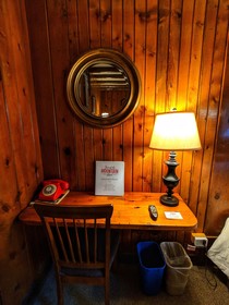 Foot Of The Mountain Motel