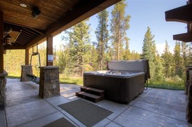 5 O' Clock Lodge
