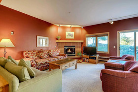 Antlers Lodge by Ski Country Resorts