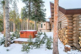 Bear Lodge by Pinnacle Lodging
