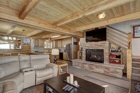 Cook Family Lodge