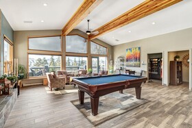 Gold Point Resort by Vacatia