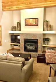 Gold Point Resort by Vacatia
