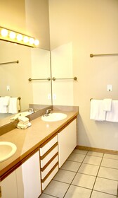 Gold Point Resort by Vacatia