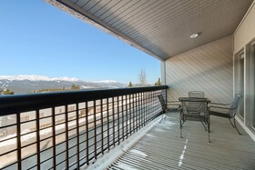 Gold Point Resort by Vacatia