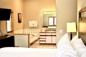 Gold Point Resort by Vacatia